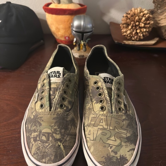 Vans Star Wars Collab - Picture 3 of 3